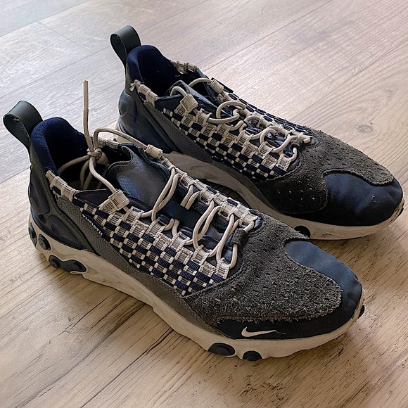 Men nike shoes. Good condition! They are super comfortable. - Picture 1 of 12